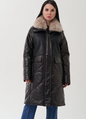 Пуховик из натуральной кожи с отделкой из меха песца