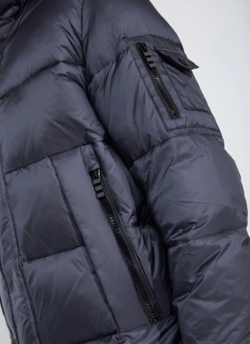 Пуховик мужской с капюшоном  фото