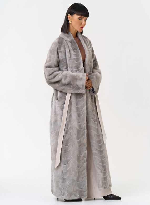 Длинная шуба из меха норки с поясом