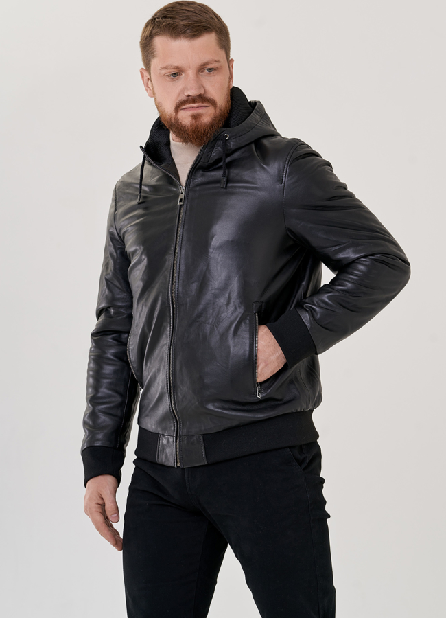 фото Мужская кожаная куртка с капюшоном  модель № 23415