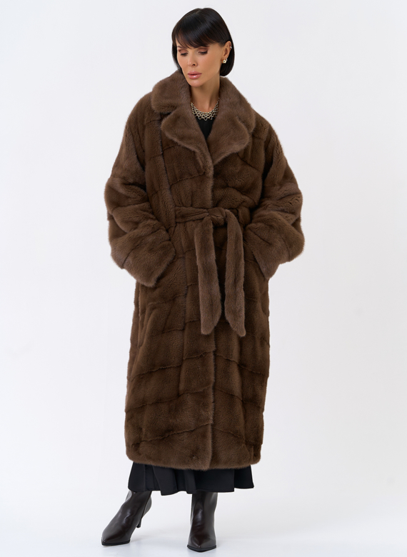 Длинная шуба с английским воротником