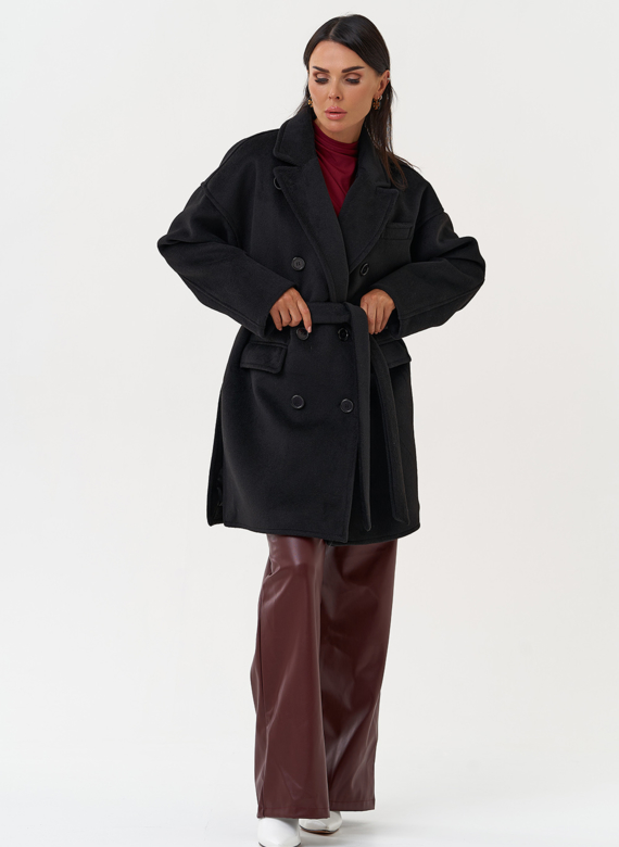 Женское пальто черного цвета